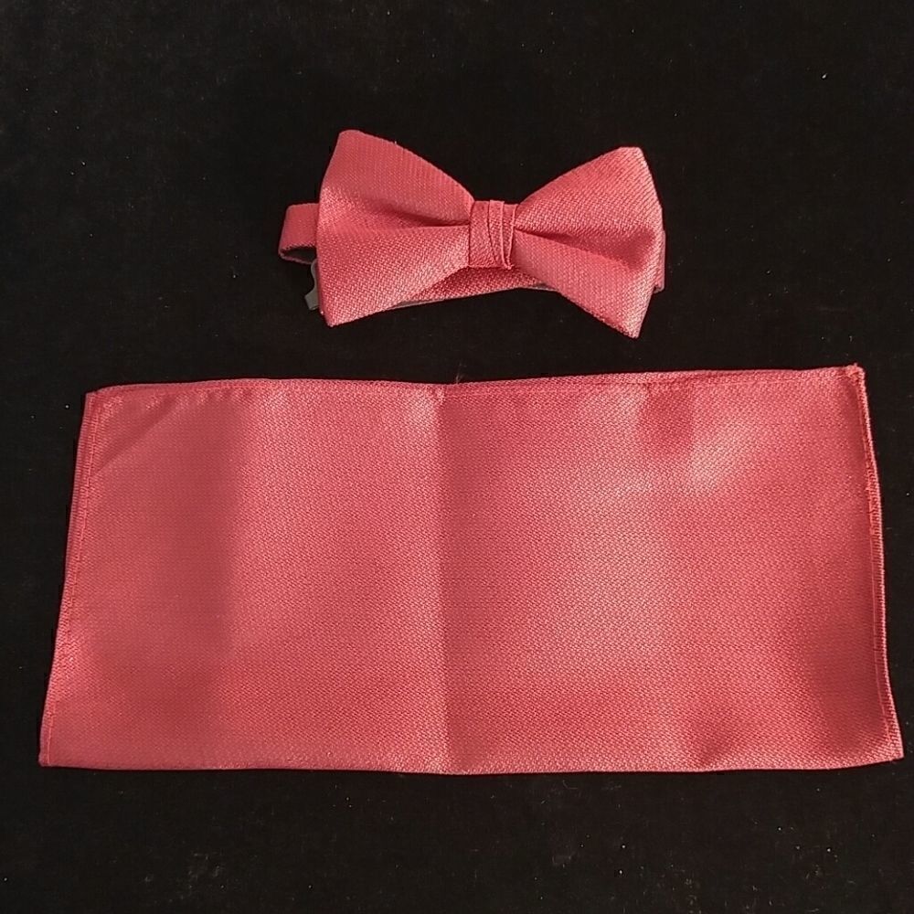 MEN'S LARR BRIO BOW TIE AND POCKET SQUARE